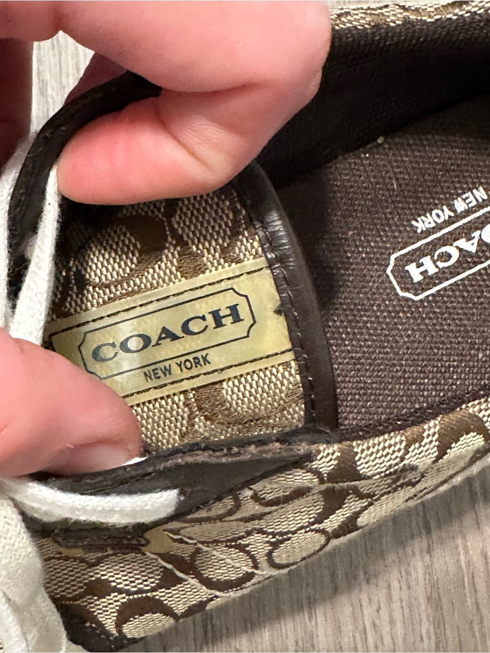 Coach - Picture 6 of 16